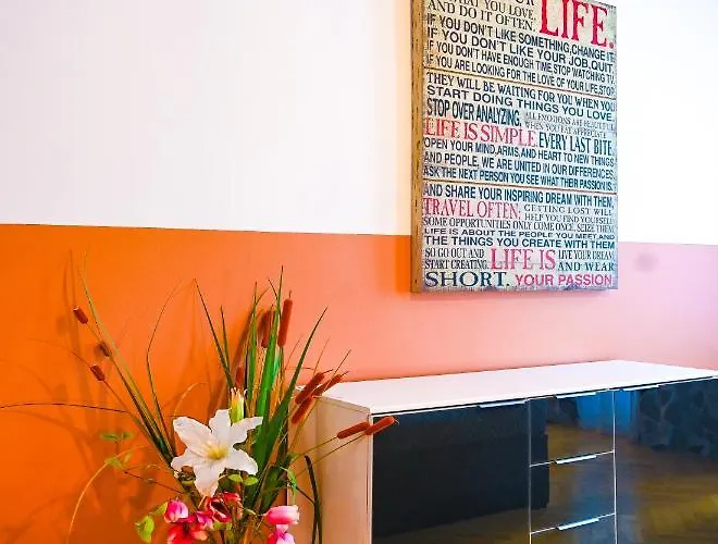 2 Bedroom For 6 Near Augarten, Donaukanal & U2 Taborstrasse *