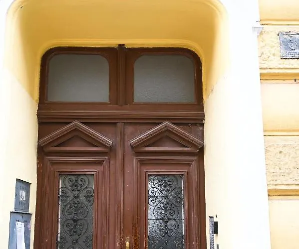2 Bedroom For 6 Near Augarten, Donaukanal & U2 Taborstrasse *