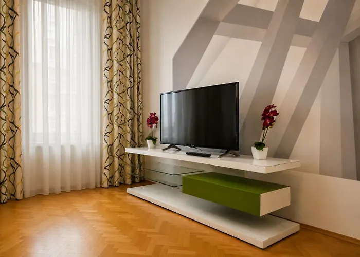 2 Bedroom For 6 Near Augarten, Donaukanal&u2 Taborstraße Apartment *