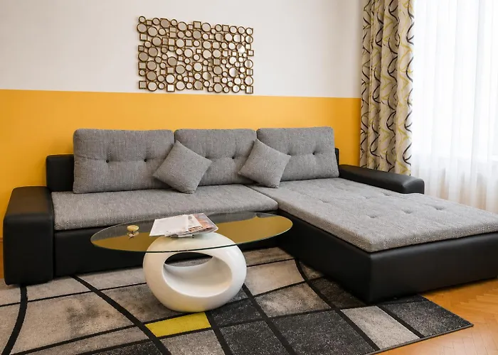2 Bedroom For 6 Near Augarten, Donaukanal & U2 Taborstrasse Appartement Vienne